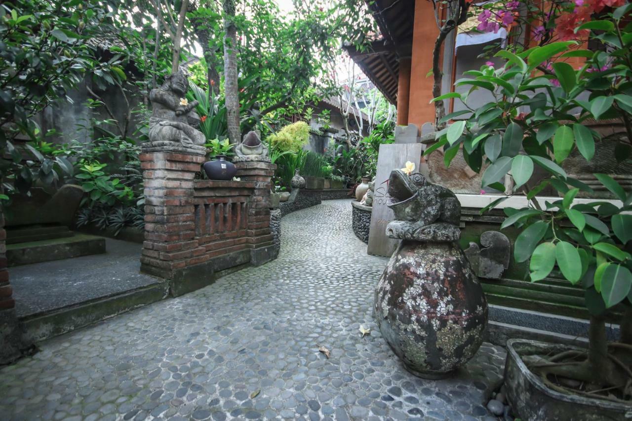 Satya House Ubud Экстерьер фото