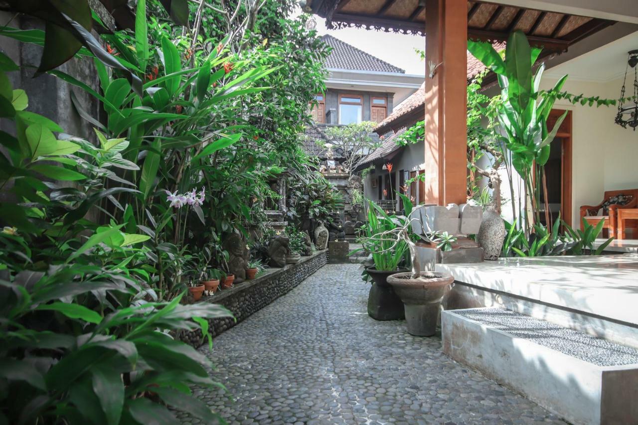 Satya House Ubud Экстерьер фото