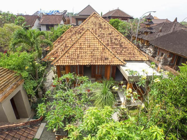 Satya House Ubud Экстерьер фото